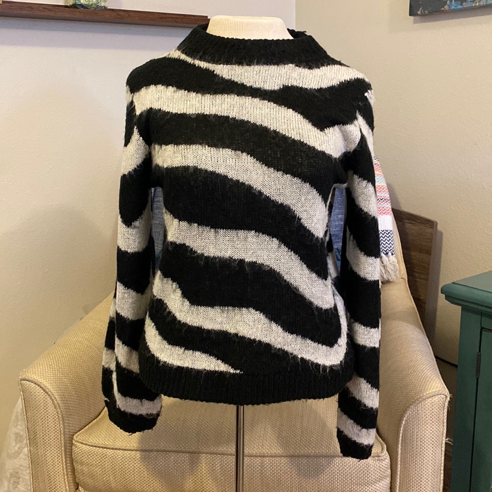 Fuzzy and soft WWW Sweater